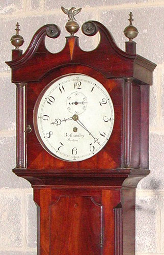 Eight-day wall clock of the Tavern clock type made c.1800 by Bothamley of Boston